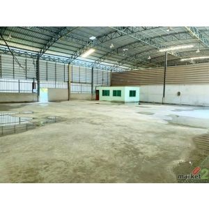 โกดังพร้อมออฟฟิศ นวลจันทร์  รถเทรลเลอร์ MRTรามอินทรา กม.6 900ม.ใกล้เลียบด่วนเอกม