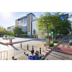 พร้อมที่จอดรถ ห้องน้ำ  44ตร.ม. ร้าน Salon สตูดิโอ BTSสะพานควาย 200ม. ชั้น 4 อารี