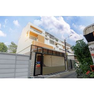 ขายทาวน์โฮมหลังใหญ่ 4 ชั้น 52 ตรว. 6 ห้องนอน ประชาอุทิศ ซอย 1 ย่านห้วยขวาง รีโนเ