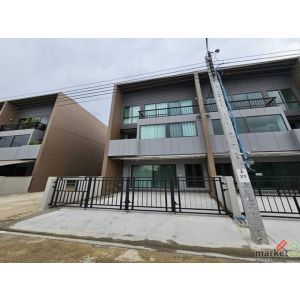 ให้เช่า ทาวน์โฮม 3ชั้น หลังมุม โครงการ บ้านกลางเมือง พระราม9-กรุงเทพกรีฑา บ้านให