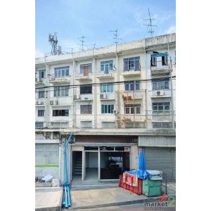 ทางด่วนศรีรัช 900 ม. แยกคลองตัน 800 ม. ApLรามคำแหง 1.5 กม.อาคารพาณิชย์ 4 ชั้น ติ