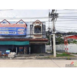 ขาย อาคารพาณิชย์  ตอนเนครสวรรค์-เชียงราย อำเภอเมืองลำปาง