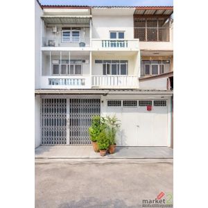  ถ.ลาดพร้าว104-113  รพ.เวชธานี 300 ม. แฮปปี้แลนด์ เดอะมอลล์บางกะปิ ทาวน์เฮาส์ 3 