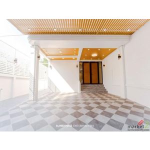 P2141 ขาย ทาวน์โฮม หลังใหญ่ 4 ชั้น ประชาอุทิศ ซอย 1 ห้วยขวาง รีโนเวทใหม่พร้อมอยู