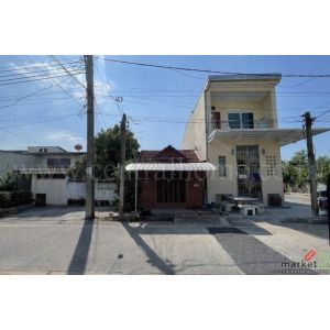 ลดด่วน ทาวน์เฮ้าส์ ประชานิเวศน์ ซอย 3 เดินทางสะดวกสบาย ทำเลดี ราคาถูก