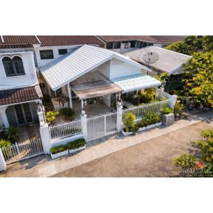 รพ. เปาโล โชคชัย4  950 ม. ทำเลลาดพร้าว บ้านชั้นเดียวกว้างขวาง 2-3นอน 2น้ำ 45ตร.ว