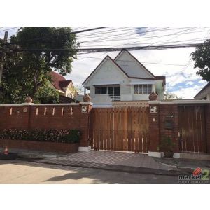 ให้เช่าบ้านเดี่ยว 2 ชั้น 80 ตรว. นวมินทร์ 111 เข้าออกได้ทั้งนวมินทร์ และเลียบด่ว