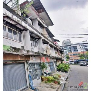 ตึก ตึก3ชั้น อินทามระ51 ใกล้MRTสุทธิสาร  MRTห้วยขวาง 11 sq.wa 3BEDROOM2น้ำ 80000