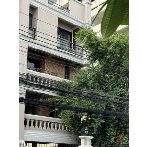 ให้เช่าโฮมออฟฟิศ 4 ชั้น + ดาดฟ้า หลังริม 500 ตรม. 8 ห้องใหญ่ ซอยสุขุมวิท 4 ใกล้ 