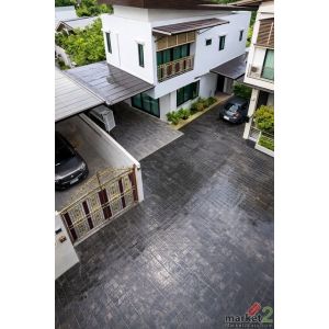 ถ.ชักพระ  ใกล้สน.ตลิ่งชัน 500 ม.71ตร.วา. 280 ตร.ม. บ้านเดี่ยว 3ชั้น 4 นอนเลียบทา