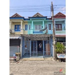 ขายทาวน์เฮ้าส์ 2 ชั้น หมู่บ้านพุดตาน เพชรเกษม 81 บ้านรีโนเวทตกแต่งใหม่ เนื้อที่ 