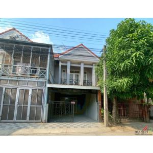 โครงการไทยสมบูรณ์ 2 รังสิตคลอง 3 ทาวน์โฮม 2 ชั้น ซอยเลียบคลองสาม ถนนรังสิต - นาย