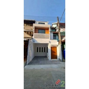  ทาวน์เฮ้าส์ 3 ชั้น เฟอร์นิเจอร์ครบ รีโนเวทใหม่ เจ็ดยอด