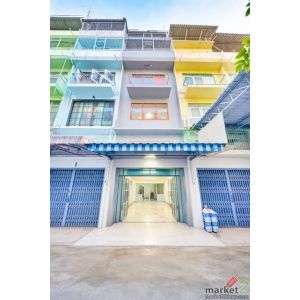 ใกล้ BTSโพธิ์นิมิตร 360ม.  Icon Siam 2.14กม. อาคารพาณิชย์ 4.5 ชั้น 4นอน 3น้ำ 18 