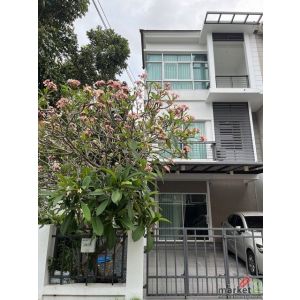 ขายทาวน์โฮม 3 ชั้น หลังมุม วิวสวน 26 ตรว. The Metro พระราม 9 เฟอร์พร้อมอยู่ (ขาย