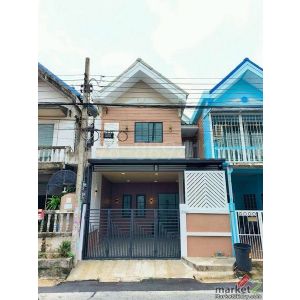 ขายทาวน์เฮาส์ 2 ชั้น หมู่บ้านแดนทอง สุขาภิบาล5 รีโนเวทใหม่ เนื้อที่ 22.5 ตรว 4นอ