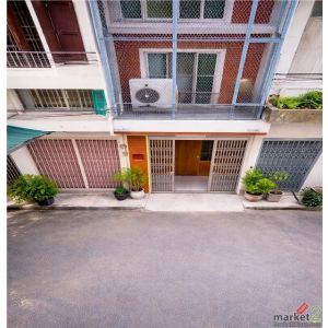 ถนนเพชรบุรี1-7 ให้เช่า อาคารพาณิชย์ 3 ชั้น 3แอร์  3นอน 2น้ำ ใกล้ BTSราชเทวี650 ม