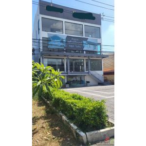 BR 1683 ให้เช่าอาคาร4ชั้น ติดถนนประดิษฐ์มนูธรรม  เลียบด่วนเอกมัย รามอินทรา ทำเลท