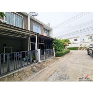 ขาย ทาวน์เฮ้าส์ เดอะคัลเลอร์ เลชเชอร์ บางพลี  ห่างจาก เมกา บางนา 3.80 กม.