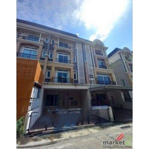 ขาย ทาวน์เฮ้าส์  เขตบางกะปิ กรุงเทพมหานคร ใกล้ คริสตัล ดีไซน์ เซ็นเตอร์ (CDC)