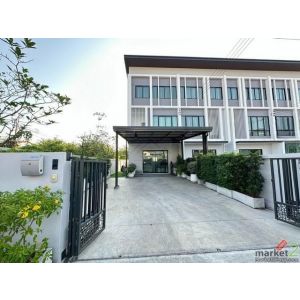 ให้เช่าโฮมออฟฟิศ3ชั้นสร้างใหม่ย่านสตรีวิทยา2ซอย29 โชคชัย4ซอย72ใกล้เลียบด่วน 