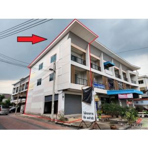 ให้เช่าอาคารพาณิชย์ห้องมุม 3 ชั้น ติดถนน 4 เลน โครงการ คีท พลาซ่า พระราม 2 ขนาด 