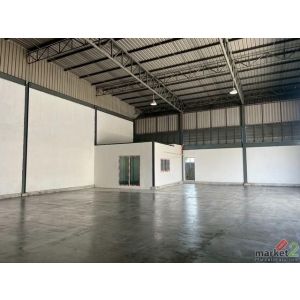 BR 1695 ให้เช่าโกดัง 330 ตรม. ติดถนนใหญ่เส้น 346 ไทรน้อย นนทบุรี