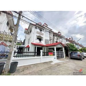 BH3953 ให้เช่าบ้านสุขุมวิท 101/1 บ้านแฝด 4 ชั้น หมู่บ้าน Home Avenue เลี้ยงสัตว์