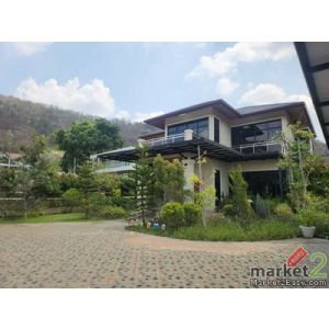 ขายบ้านพักตากอากาศหรู เขาใหญ่ พญาเย็น วิวภูเขา | ที่ดิน 300 ตร.วา 3 อาคาร พร้อมส