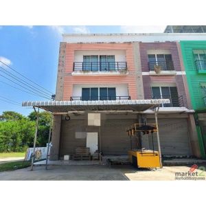 ขายอาคารพาณิชย์  ถนนไกรลาศ อำเภอเมืองนครสวรรค์  นครสวรรค์