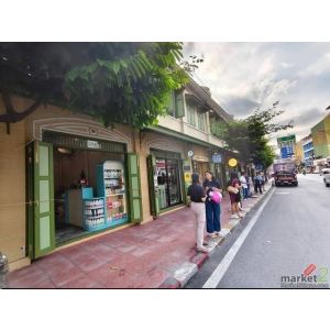 HR 9720 ให้เช่าตึกแถวทำเลทอง 1 คูหา ริมถนนเยาวราช สัมพันธวงศ์  หน้าป้ายรถเมล์ ตก