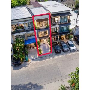 หลังมุม 2-3นอน 2น้ำ อาคาร 2 ชั้นครึ่ง พิมลราช MRTคลองบางไผ่  ตลาดหมู่บ้านบัวทอง 