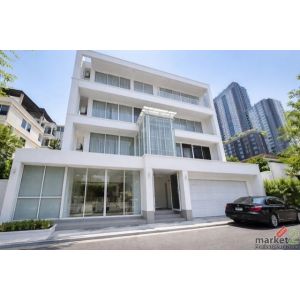 รัชดาภิเษก 8-16 เหมาะทำคลินิกขาย อาคารพาณิชย์   4 ชั้น MRT ห้วยขวาง 250ม.ให้เช่า