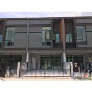 ให้เช่าทาวน์เฮ้าส์ 2 ชั้น 18 ตร.ว. เวิร์ฟ พระราม 9 กรุุงเทพกรีฑา ใกล้มอเตอร์เวย์