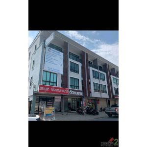 ขายอาคารพาณิชย์ 4 ชั้น พร้อมผู้เช่า ทำเลสวนผัก 32 ใกล้สะพานกรุงนนท์