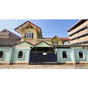 บ้านเดี่ยว หมู่บ้านสายันต์ 2 สามัคคี 49 ใกล้มหาวิทยาลัยธุรกิจบัณฑิตย์