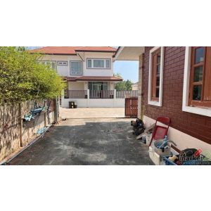 บ้านเดี่ยวหมู่บ้านศุขเจริญ แกรนด์ คาแนล (หลังBig-c)    ตำบลทุ่งกง กาญจนดิษฐ์,สุร