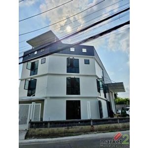 ขายโฮมออฟฟิศ 112ตร.ว.พร้อมโกดังถนนรัตนาธิเบศร์ ใกล้ MRT ไทรม้า