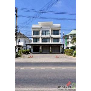 อาคารพาณิชย์ 3 คูหา 3 ชั้น ขนาดใหญ่ ติดถนนหลัก หางดง