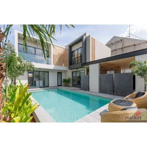 บ้านพูลวิลล่าสร้างใหม่ 2 ชั้น สไตล์โมเดิร์น ทำเลศักยภาพ หางดง