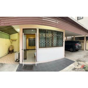 พร้อมเฟอร์นิเจอร์ ครบ มีแอร์ในตัว ให้เช่าบ้านเดี่ยว 24 ตรว. MRT อิสรภาพ จอดรถ 2ค