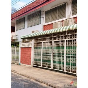 ให้เช่าทาวน์เฮ้าส์ 2 ชั้น 3 ห้องนอน สุดพรีเมียม รัชดาภิเษก 3 ซอยโพธิ์ปั้น ใจกลาง