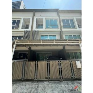 ขายทาวน์โฮม 3 ชั้น ลุมพินี ทาวน์ เรสซิเด้นซ์ ลาดพร้าว สเตชั่น ลาดพร้าว 21 ใกล้ M
