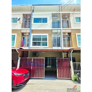 ทาวน์โฮม 3 ชั้น  3 นอน 3 น้ำ ใกล้ ธัญญะ ซิตี้ พัฒนาการ30-34  พาร์ค 900 ม. รีโนเว