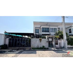 ทาวน์โฮม หมู่บ้านเด่นชัย คลองกันยา บางพลี - สมุทรปราการ หลังริม