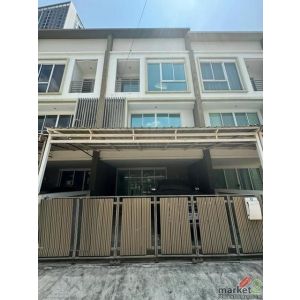 HS 1913 ขายทาวน์โฮม 3 ชั้น ลุมพินี ทาวน์ เรสซิเด้นซ์ ลาดพร้าว สเตชั่น ลาดพร้าว 2