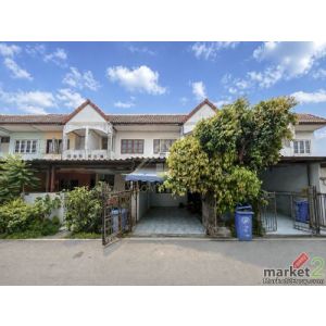 ทาวน์เฮ้าส์ 2 ชั้น หมู่บ้าน นันทิชา 2 ไทรน้อย         