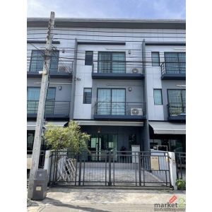 ให้เช่าทาวน์โฮม 3 ชั้น 3 ห้องนอน หมู่บ้านกลางเมืองพระราม 9-อ่อนนุช ใกล้ Airport 