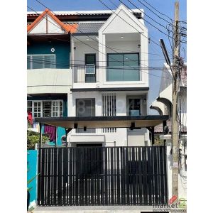 ขายทาวน์โฮม 3 ชั้น เล่นระดับ ซอยติวานนท์43 พื้นที่ 29 ตรว 4นอน 3น้ำ ตกแต่งใหม่พร