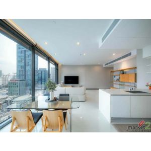 Luxury 3BR at Q1 Sukhumvit High Floor Floor-to-Ceiling Glass Stunning City View 